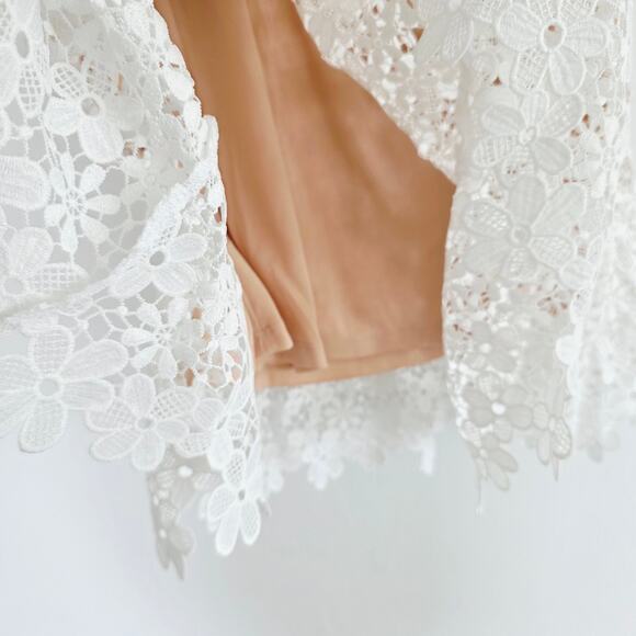 Donna Morgan White Floral Crochet Tan Lined One Shoulder Ruffle Mini Dress Sz 10 - Picture 10 of 13